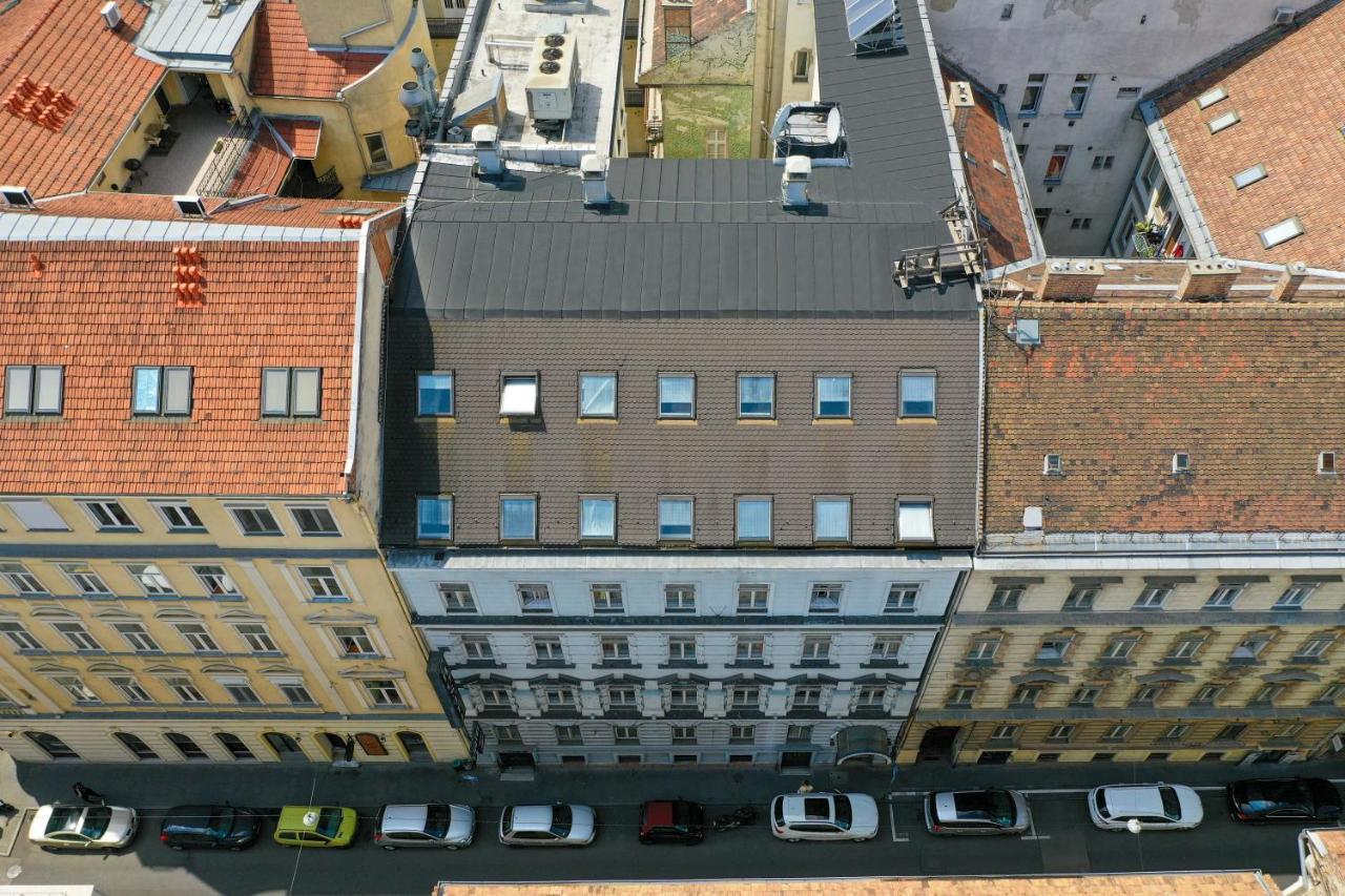 Mp Hostel Budapest Exterior photo